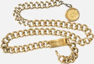 1980s-1990s. Vintage CHANEL golden thick chain belt with a golden CC charm and logo plate. 83cm at max