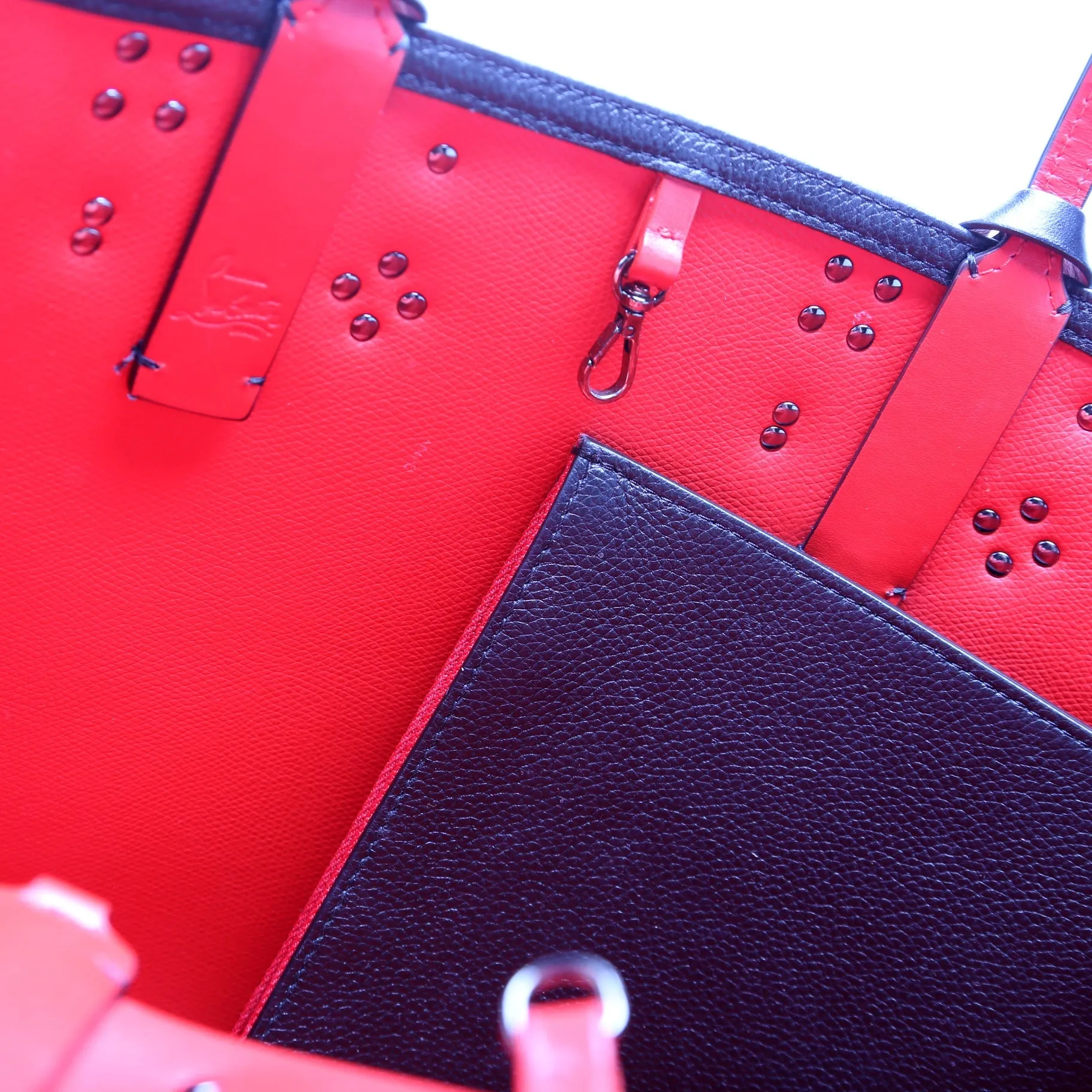 Cabata Empire Spike Tote with Pouch Leather Black