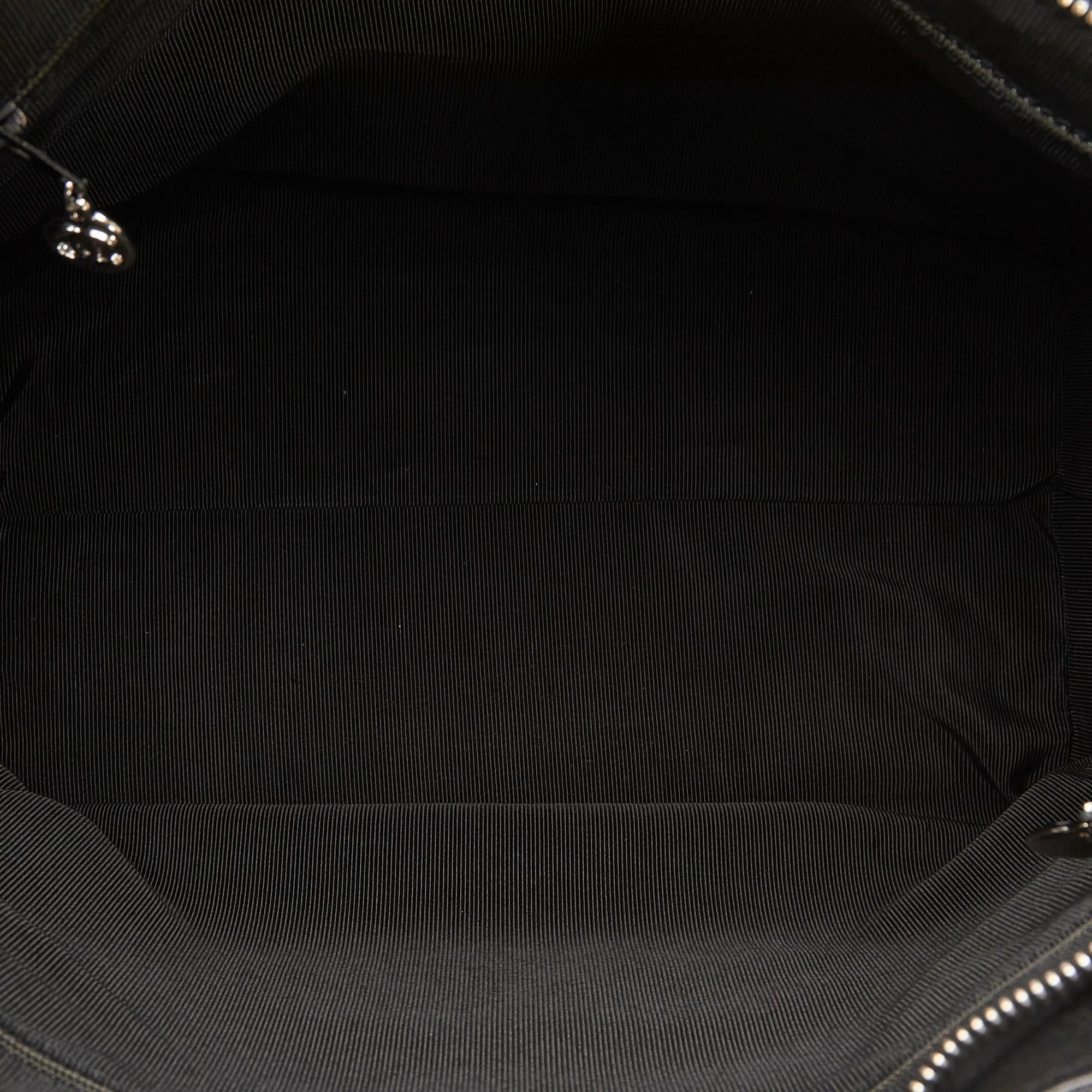Chanel CC Caviar Shoulder Bag (SHG-i8ZoGe)