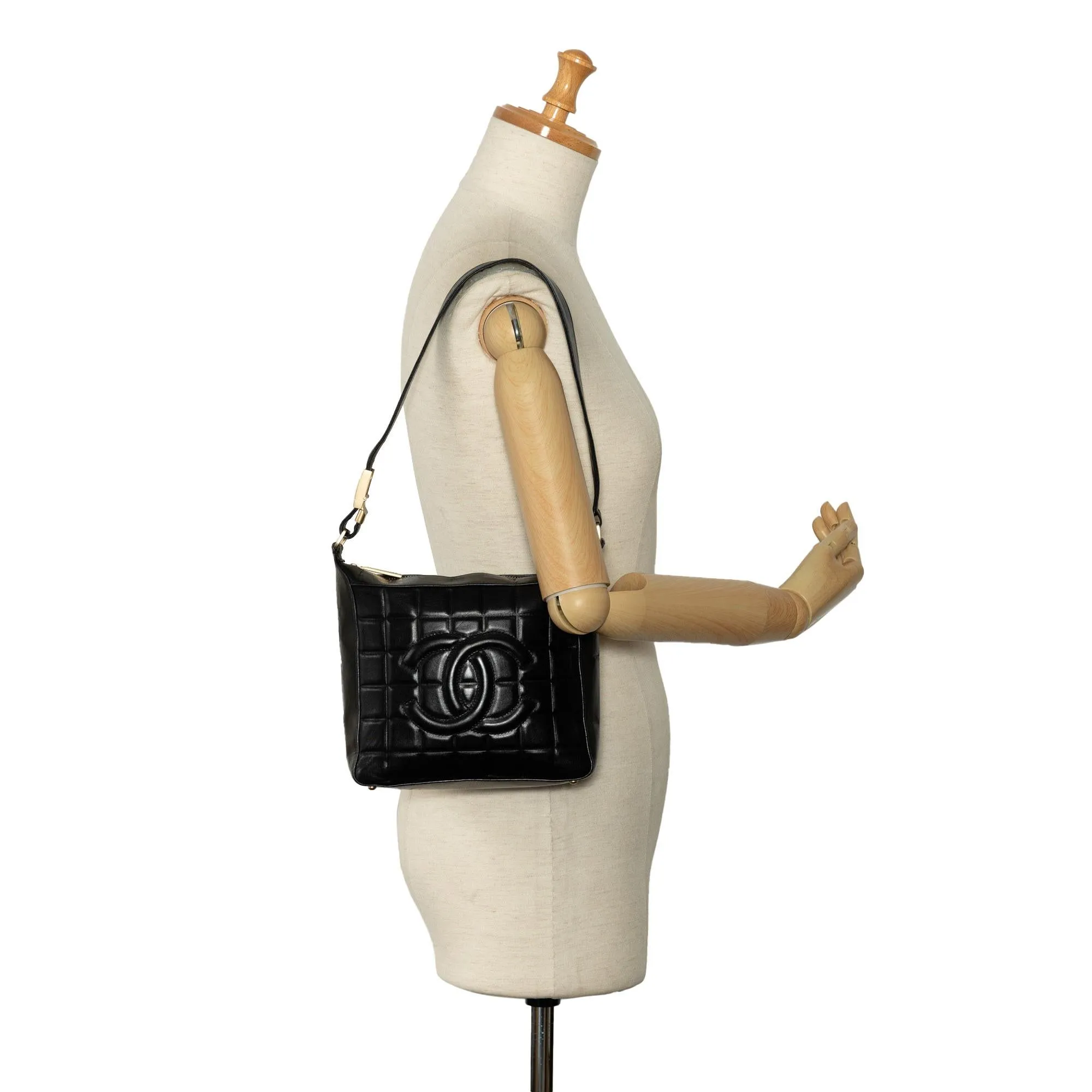 Chanel CC Choco Bar Shoulder Bag (SHG-yNIdcr)