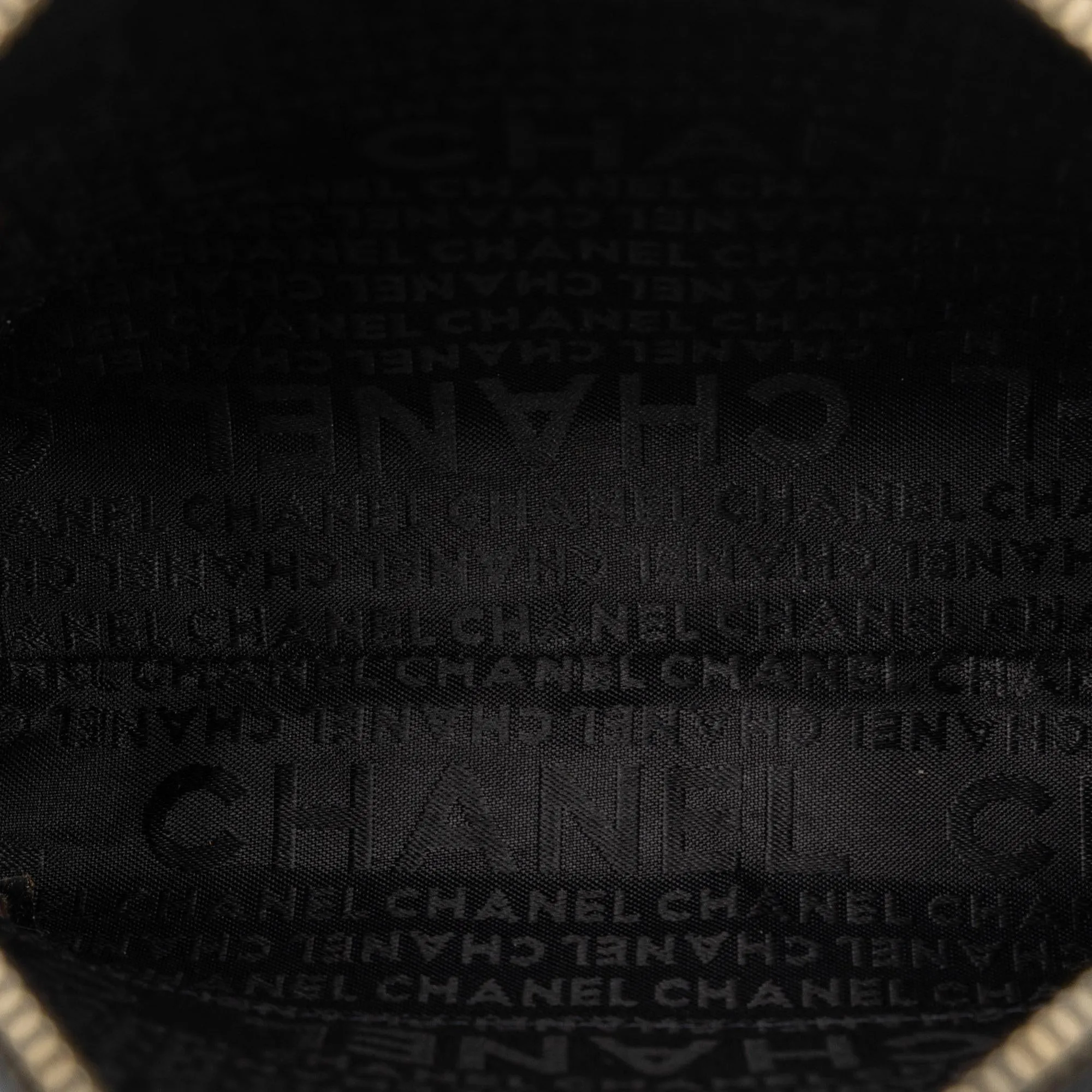 Chanel CC Choco Bar Shoulder Bag (SHG-yNIdcr)