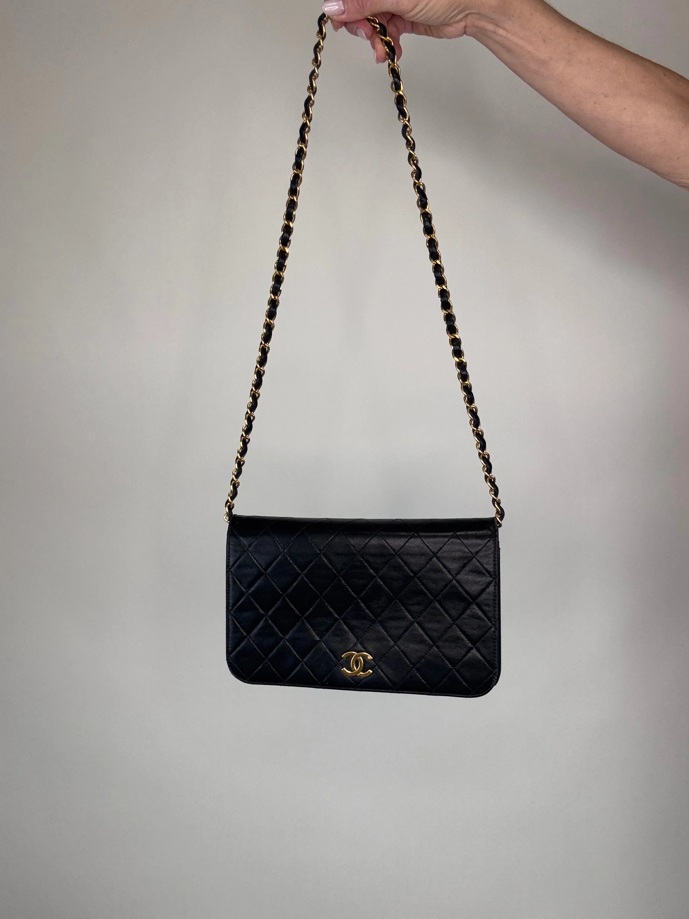 Chanel Vintage Single Flap Push Button