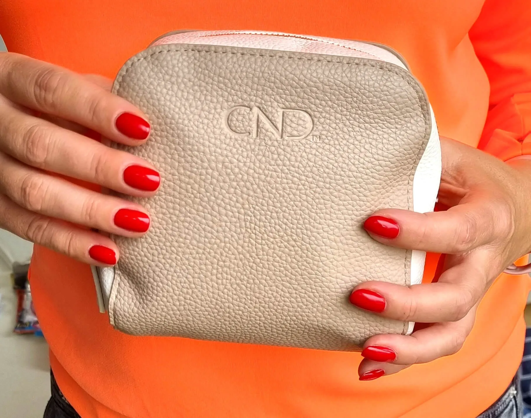 CND Emea Exclusive Pouch