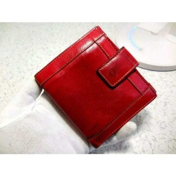 Gucci True Red Leather Bi Fold Change Purse Wallet